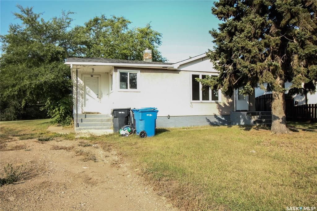 New real estate property listed in Deanscroft, North Battleford!